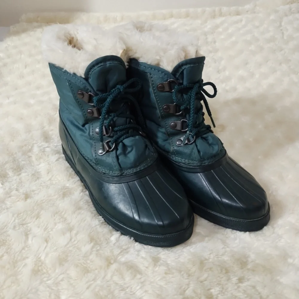 Eddie Bauer Duck Boots Size 6 - Picture 2 of 8